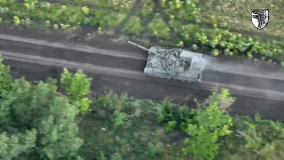 5 Can Canh Qua Trinh San Tang T 72b3 Nga Cua Linh Ukraine