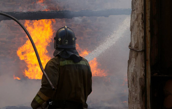 1 No Kho Dan Tren Ban Dao Crimea