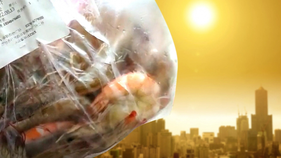 1 Nang Nong O Trung Quoc Lam Tom Tu Chin Tren Duong Tu Cho Ve Nha