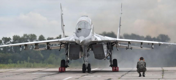 8 Nga Giat Minh Truoc Vien Canh Anh Cung Cap May Bay Awacs Cho Ukraine