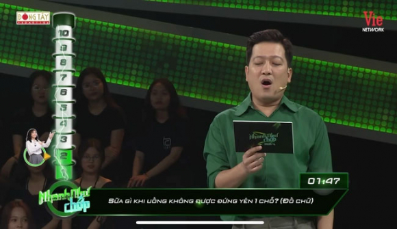 Câu đố Tiếng Việt: "Sữa gì khi uống không được đứng yên 1 chỗ?" – Nghe đáp án cười chảy nước mắt