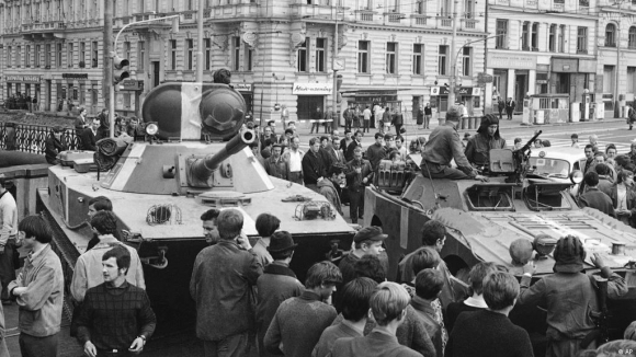 3 54 Nam Ngay Khoi Warszawa Tan Cong Tiep Khac Guoi Czech Gui Ung Ho 1968 Crown Cho Ukraine