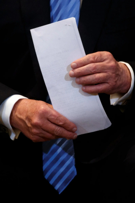 3 So Phan Thung Tai Lieu Mat Trong Nhung Ngay Cuoi Nhiem Ky Ong Trump