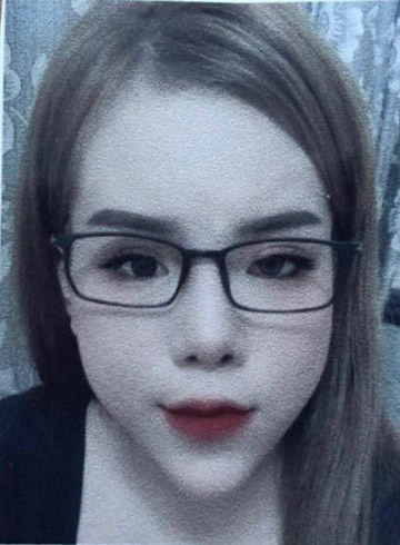 1 Bat Co Gai 19 Tuoi Mang Lenh Truy Na