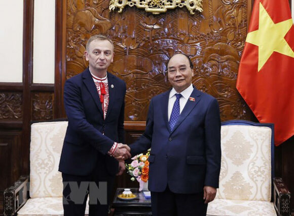 1 Lanh Dao Viet Nam Gui Dien Mung Ngay Doc Lap Ukraine