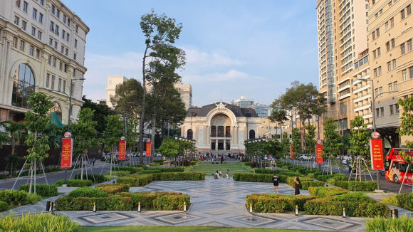 2 Tphcm Tam Dung Dau Tu Du An Nha Hat Ngan Ti O Thu Thiem