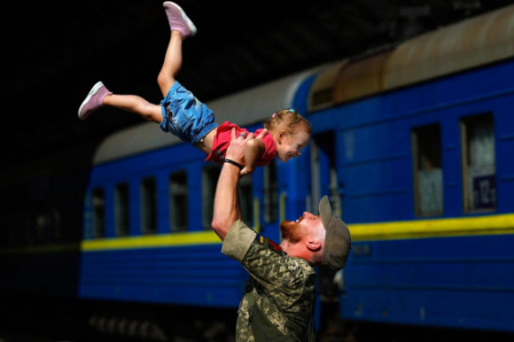 1 Ukraine Gianh Lai Lanh Tho Lon Hon Dien Tich Cua Dan Mach Tu Nga Moscow Vat Lon Tien Quan