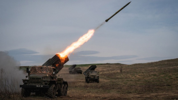 1 Ukraine Pha Huy Can Cu Quan Su Day Lui Nga O 5 Mat Tran