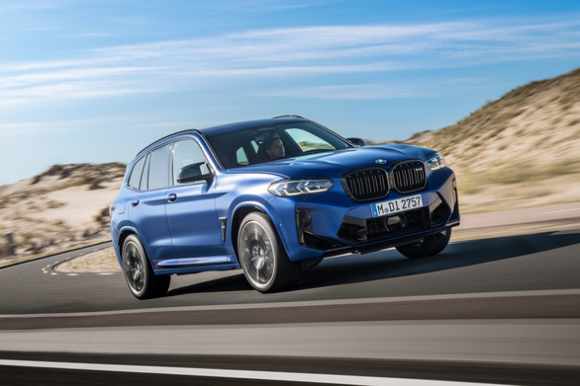 1 Nguoi Thai Gan Nhu Chi Mua Xe Sang Cua Mercedes Benz Va Bmw