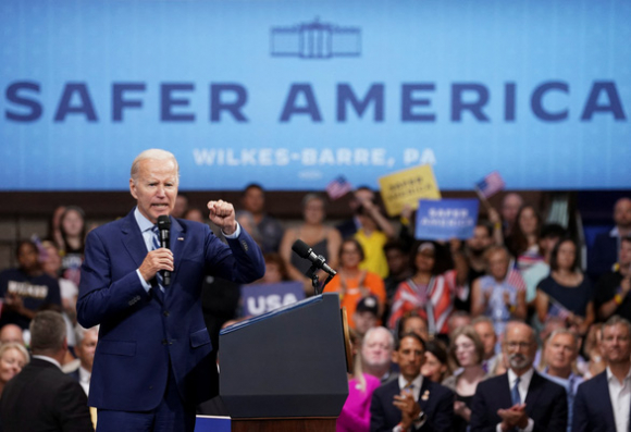 1 Ong Biden Goi Nhung Nguoi Chi Trich Fbi Vi Kham Nha Ong Trump La Benh Hoan