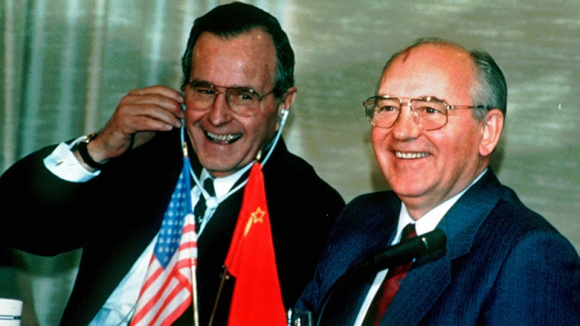 2 Phan Ung Truoc Cai Chet Cua Gorbachev Loi Noi Cua Ong Ay Khien Chung Toi Tro Nen Manh Me