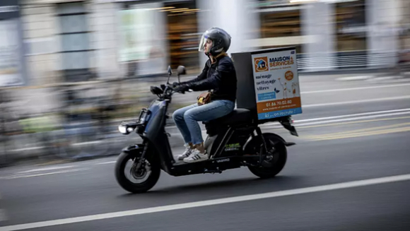 1 Paris Ap Dung Phi Dau Xe Cat Co Nguoi Di Xe May Dong Co Xang Buc Xuc