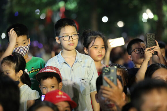 3 Rieng Linh Vuc San Khau Co 229 Nghe Si Nhan Dan 1208 Nghe Si Uu Tu