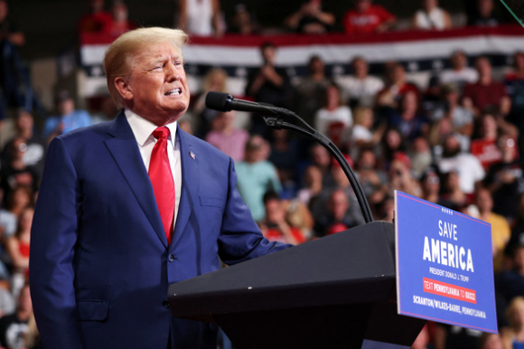 1 Ong Trump Trut Gian Len Dang Dan Chu Tai Mit Tinh Cuu Nuoc My