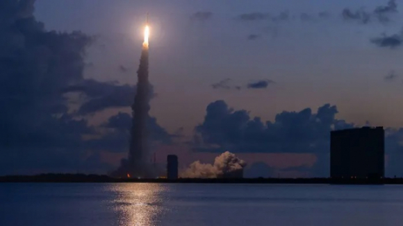 1 Lau Nam Goc Hop Khan Ve Chuong Trinh Vu Khi Khong Gian Cua Nga Va Trung Quoc