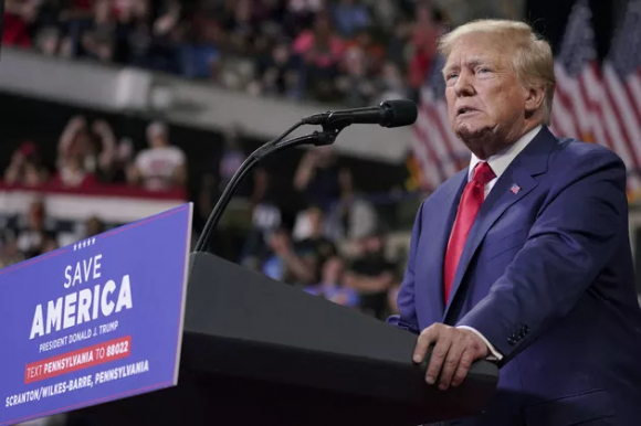 1 Cuu Tong Thong Trump Dat Buoc Tien Trong Vu Tai Lieu Mat