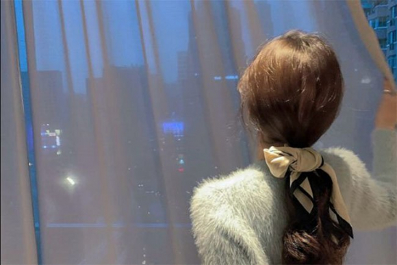 Lương tháng 20 triệu, tôi nghỉ việc chăm con, cả mẹ ruột và mẹ chồng đều không đồng ý