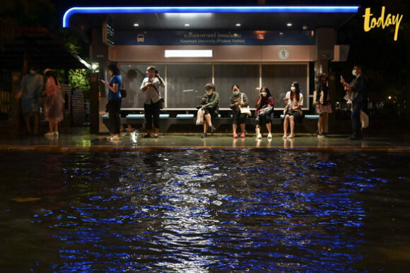 3 Nhieu Tinh Thanh O Thai Lan Gom Bangkok Ngap Nang Do Mua Lon