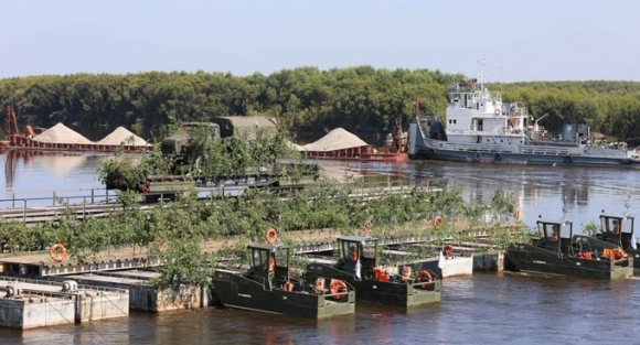 2 Ukraine Noi Da Danh Chim Sa Lan Cho Vu Khi Nga Tiep Vien Cho Kherson