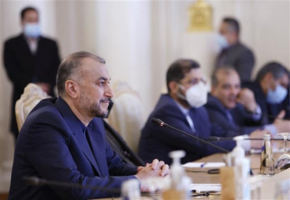 1 Ngoai Truong Iran Va Trung Quoc Thao Luan Ve Hop Tac Song Phuong