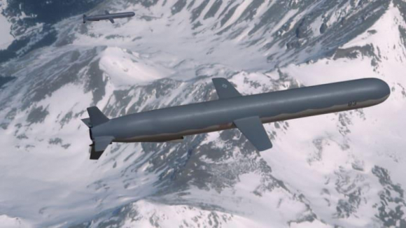 1 Ten Lua Kalibr Nga The Hien Hieu Qua Vuot Troi So Voi Tomahawk My Tren Chien Truong Ukraine