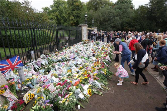 3 Anh Nhieu Su Kien Tam Hoan Trong Thoi Gian Quoc Tang Nu Hoang Elizabeth Ii