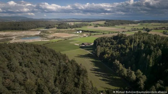 2 Thuy Si Lap Bai Chon Chat Thai Hat Nhan Gan Bien Gioi Duc Gay Tranh Cai