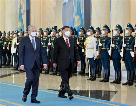 1 Buoc Tiep Noi Cho Moi Quan He Gan Gui Giua Trung Quoc Va Kazakhstan
