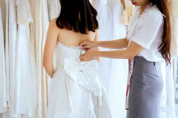 Câu nói hớ của nhân viên tiệm váy cưới khiến tôi muốn bỏ vị hôn thê