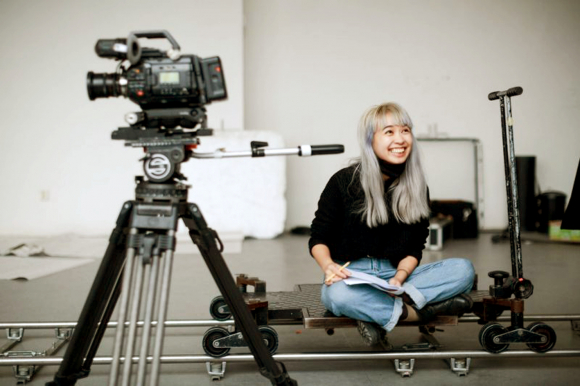 1 Tieng Long Gui Cha Cua Nu Dao Dien Nguoi Sec Goc Viet Trong Love Dad