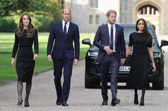 2 Harry Va Meghan Khong Duoc Moi Du Tiec Cua Vua Charles