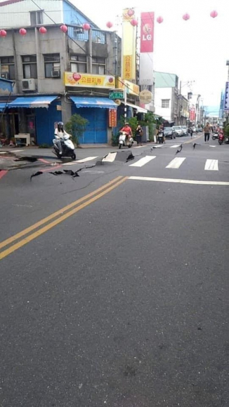 7 Nha Cua Do Sap Sau Tran Dong Dat Manh Tai Dai Loan