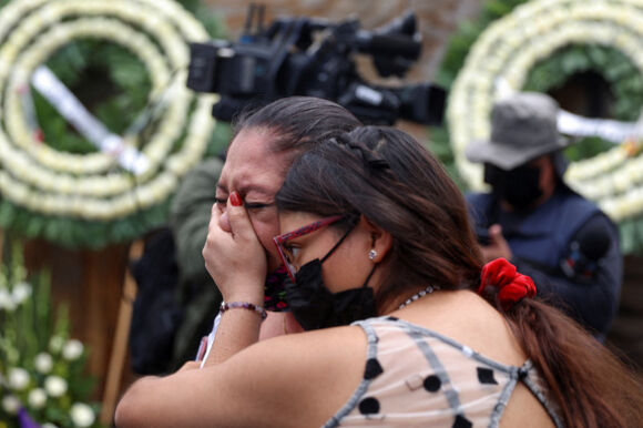 1 Tin The Gioi 20 9 Dong Dat Lon Trung Lap Ky La O Mexico Hungary Dong Bang 3000 Euro Tai San Nga