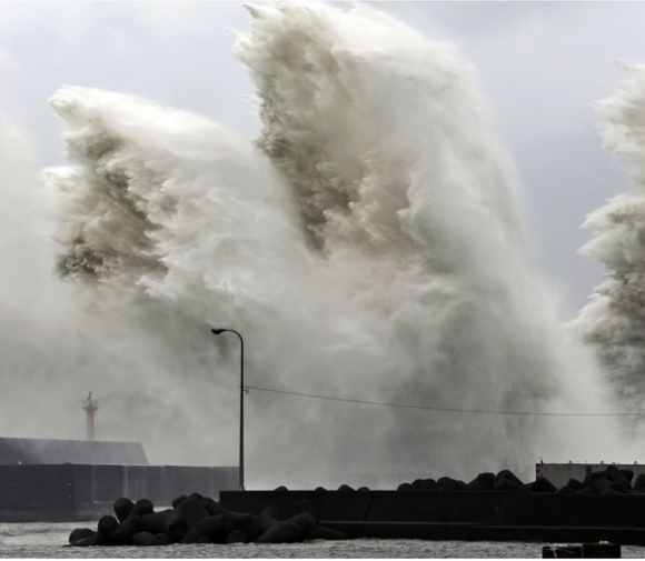 4 Tin The Gioi 20 9 Dong Dat Lon Trung Lap Ky La O Mexico Hungary Dong Bang 3000 Euro Tai San Nga