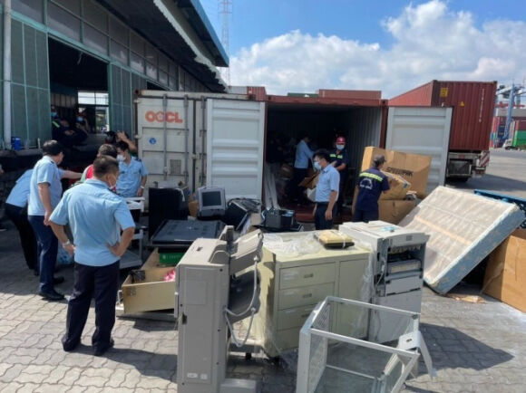 1 Dai Uy Cong An Cam Dau Duong Day Buon Lau Hon 200 Ty Dong