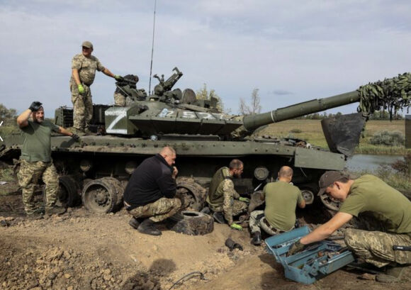 1 Hinh Anh Ukraine Thu Giu Nhieu Xe Tang Nga Bo Lai