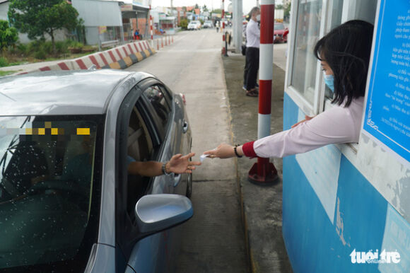 2 Ngay Dau Tram Bot Cai Lay Hoat Dong Lai Chi Phat Ve Chua Thu Phi