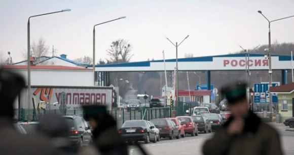 1 Ba Lan Cam Cong Dan Nga Nhap Canh