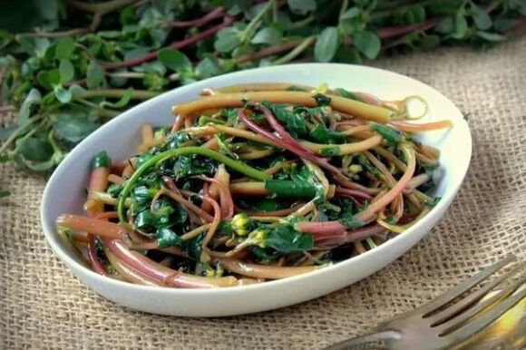 Loại rau được ca tụng là "rau trường thọ", ở Việt Nam toàn mọc dại mà không biết
