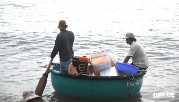 8 Dan Phu Yen Hoi Ha Vot Ca Trieu Con Tom Hum Giong Chay Bao So 4