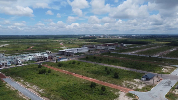 1 Hang Loat Bat Dong San Bi Ngan Hang Rao Ban De Thu Hoi No