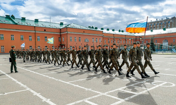 1 Nhung Bat Cap Khien Lenh Dong Vien Nga Gay Song Gio