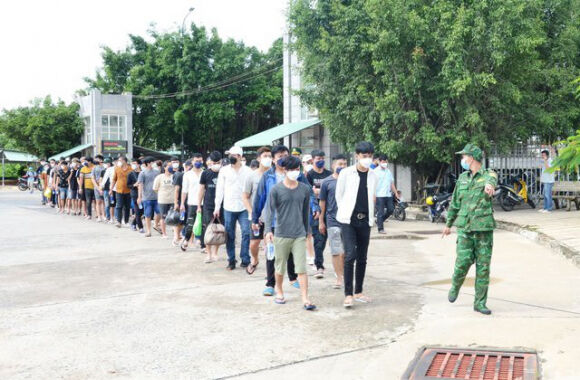 4 Thao Chay Khoi Casino Campuchia Lao Dong Chinh Ngach Cung Bi Lua Den Noi Viec Nhe Luong Cao