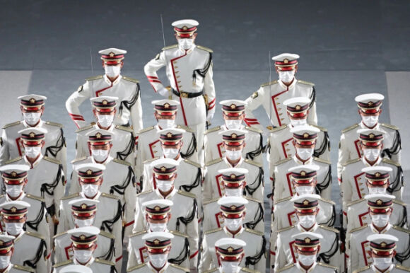 15 Chum Anh Quoc Tang Ong Abe Hang Nghin Nguoi Den Dat Hoa Tien Biet Cuu Thu Tuong Nhat Ban