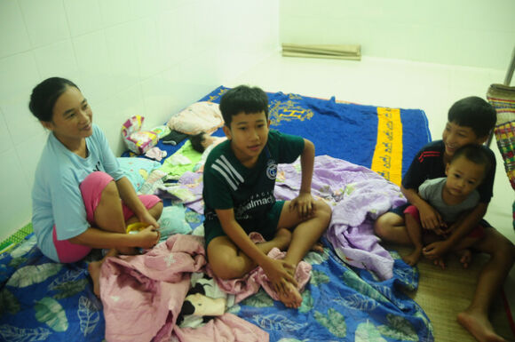 1 Bao Tan Nguoi Dan Hoi An Di So Tan Tro Ve Gio On Roi Tai Qua Nan Khoi