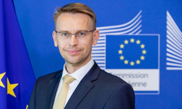 1 Eu Doa Trung Phat Giam Sat Vien Trung Cau Dan Y O Ukraine