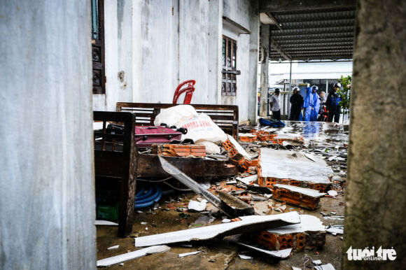 2 Tranh Bao So 4 Tro Ve Bang Hoang Thay Nha Da Tan Hoang