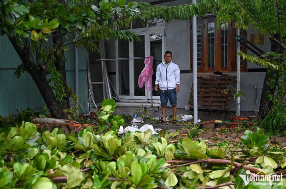 4 Khung Canh Tan Hoang Sau Bao O Quang Nam