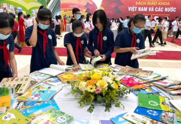 1 Nha Xuat Ban Noi Sach Giao Khoa Viet Nam Rat Re