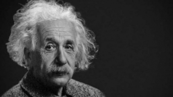 Sốc khi bộ não bị đánh cắp của nhà bác học Einstein nằm trong... lọ xốt mayonnaise